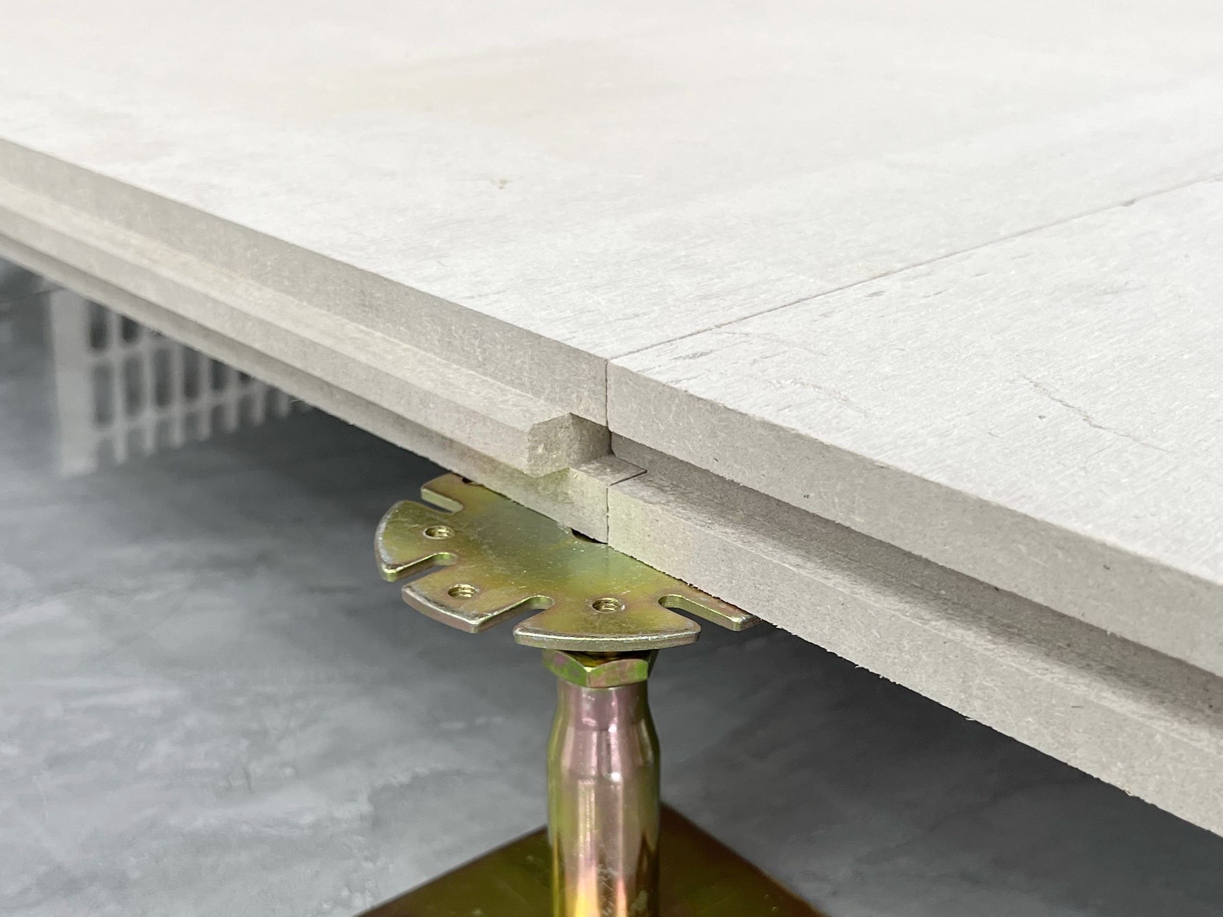 RhinoEU® IFS Tongue & Groove